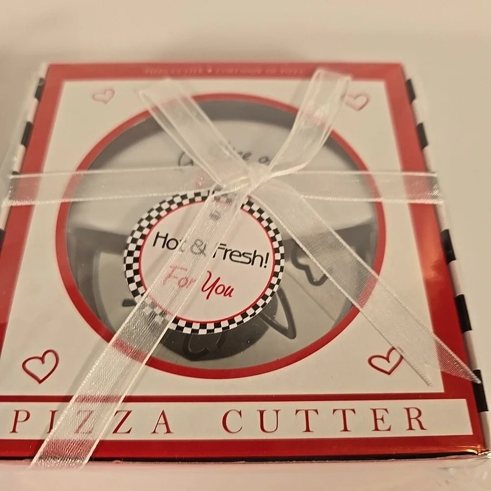 Kate Aspen Love Beyond Measure Heart Shaped Stainless Measuring Spoons Pizza Cut